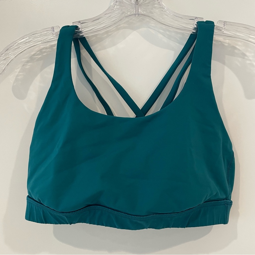 Lululemon sports bra, size 6